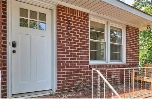 Kennan Terrace/Hyatt Park