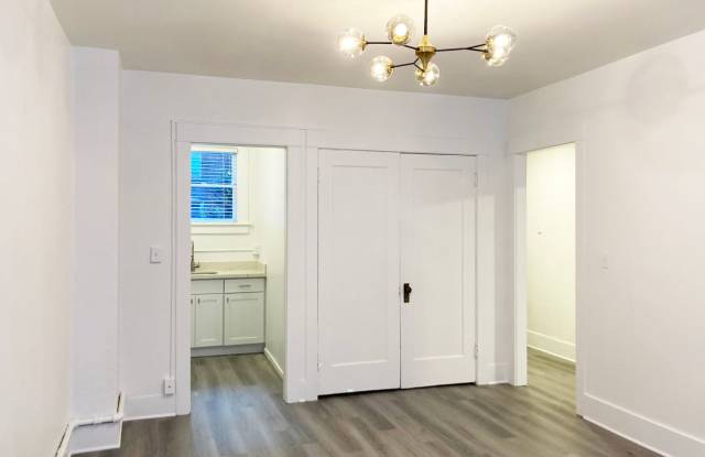Virginian Apartments