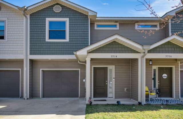 Welcome home to this beautifully maintained townhome in Mossy Oak Village.