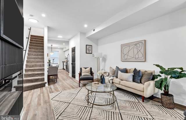 3202 MCELDERRY Street