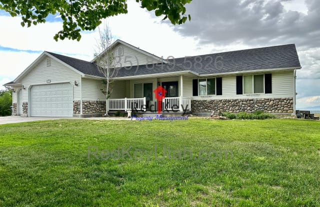 837 Arrow St - 837 Arrow Street, Tooele, UT 84074