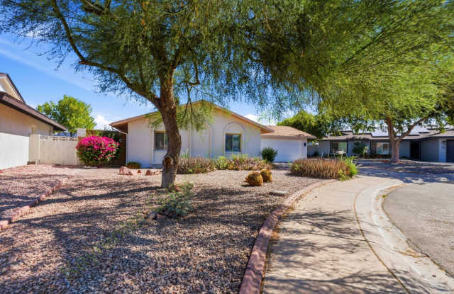 Updated South Scottsdale Gem Near Old Town – No HOA!