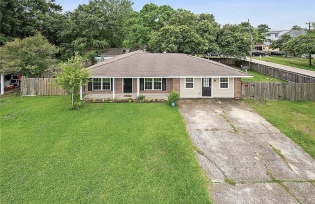 205 Palm Springs Drive - 205 Palm Springs Drive, Slidell, LA 70458