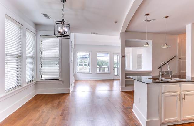 670 Marina Cottage Drive