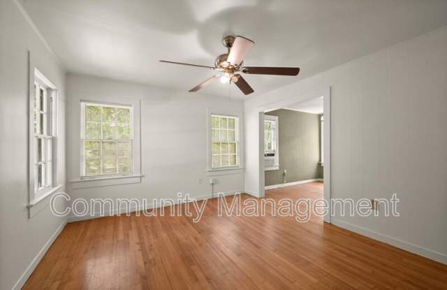 3408 Wilshire Dr