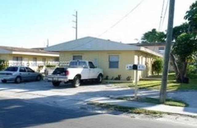 21 SW 5th Ave - 21 Southwest 5th Avenue, Dania Beach, FL 33004