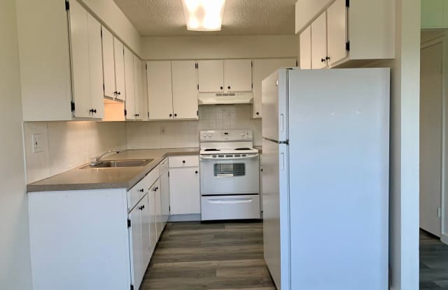 ES2275 -Eagle Rock Apartments