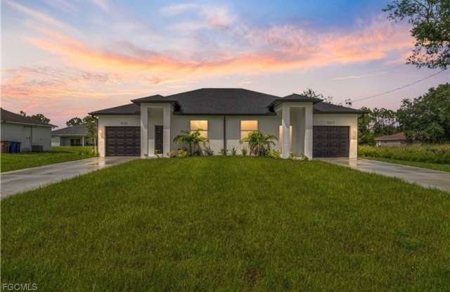 Charming 3BR Duplex in Lehigh Acres
