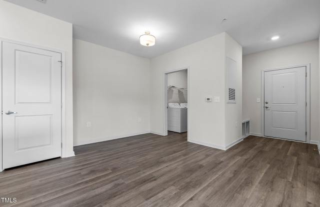 130 Grove Circle unit: Apt 204