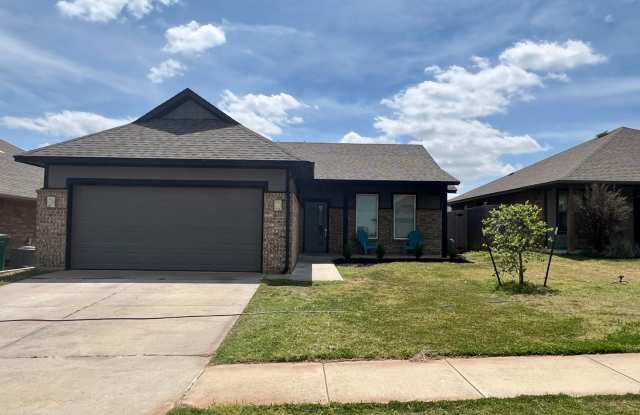 A Very Beautiful and Spacious 3 Bedroom 2 Bath in Yukon