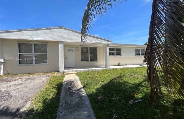 10005 SW 214th St - 10005 Southwest 214th Street, Cutler Bay, FL 33189