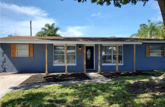 2414 1st Place SW - 2414 1st Place Southwest, Vero Beach South, FL 32962