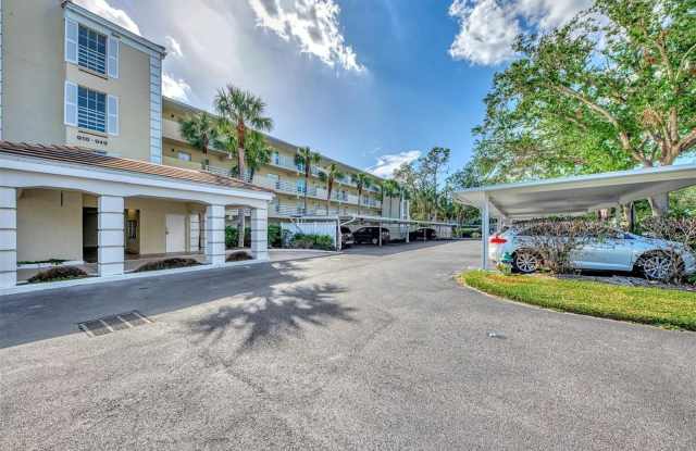 917 WEXFORD BOULEVARD