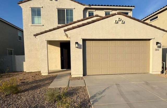 2672 E Bluff Spring Avenue