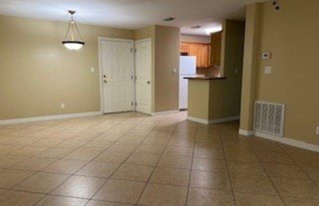 805 Santa Isabel Blvd.