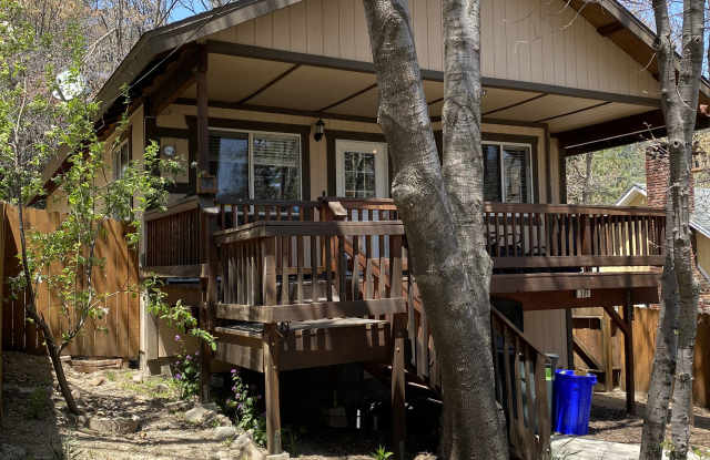 309 Forest Cir