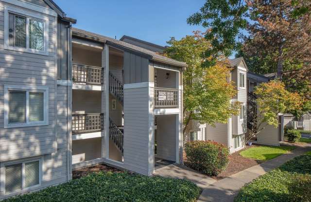 Seven West at the Trails