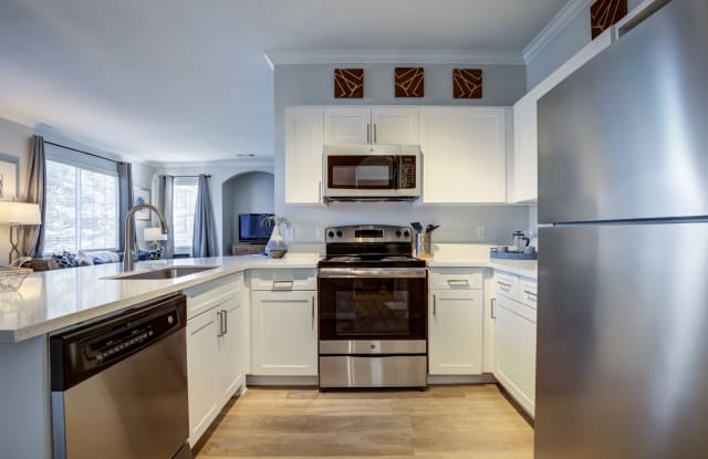 Avana Thornton Station