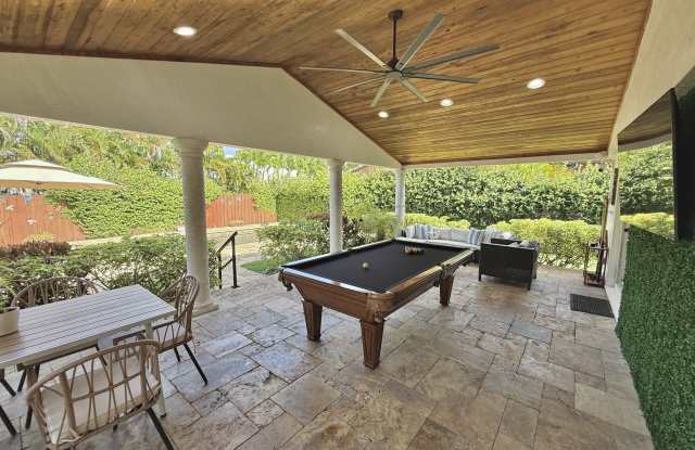 510 Northeast 8th Avenue