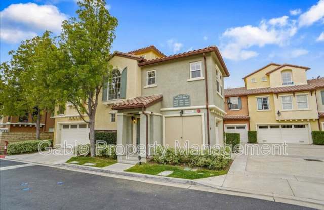 28279 Canterbury Ct - 28279 Canterbury Court, Santa Clarita, CA 91354