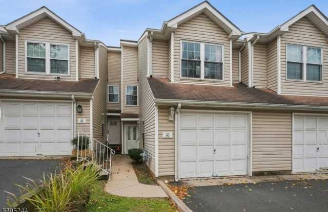 Photo of 10 Depalma Ct