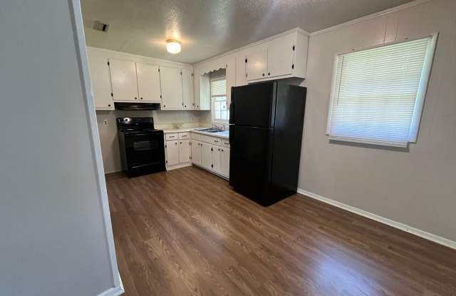 608 Hightower St. Valdosta, GA 31601