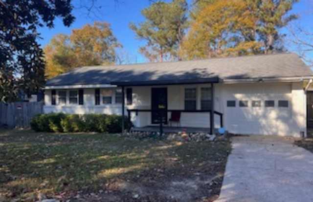 Photo of 901 17th Avenue