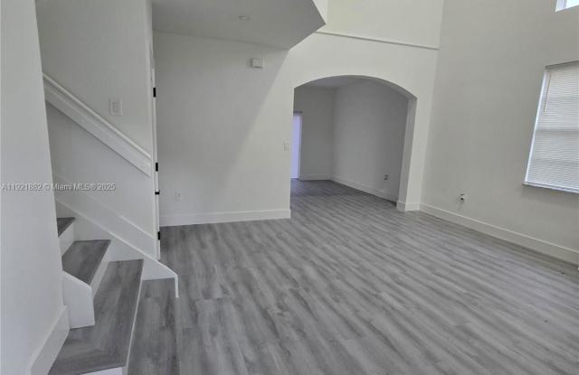 4276 Northeast 26th Court