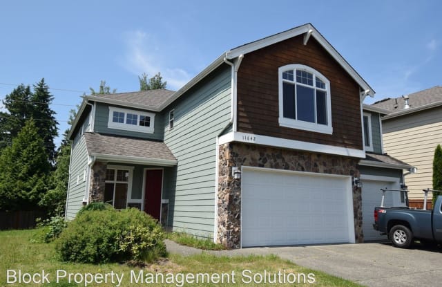 LO - 11642 SE 217th Pl - 11642 Southeast 217th Place, Kent, WA 98031