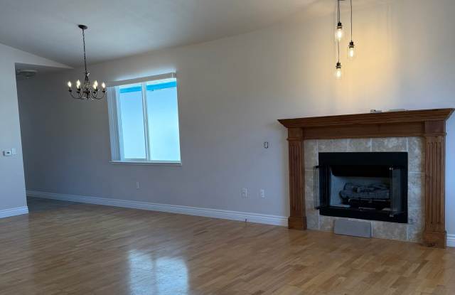 4273 Santa Rita Road