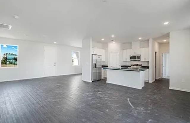 915 Northeast 19th Street