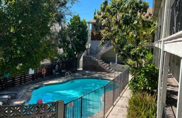 Crescent Heights 1227