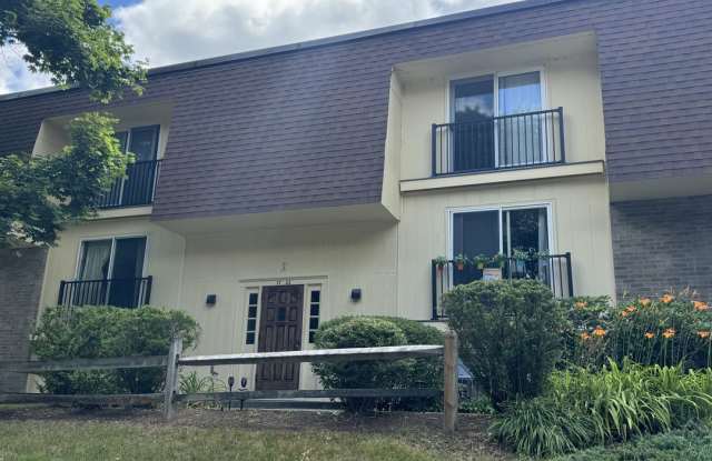 2 bedroom, 1 bathroom in West Lebanon
