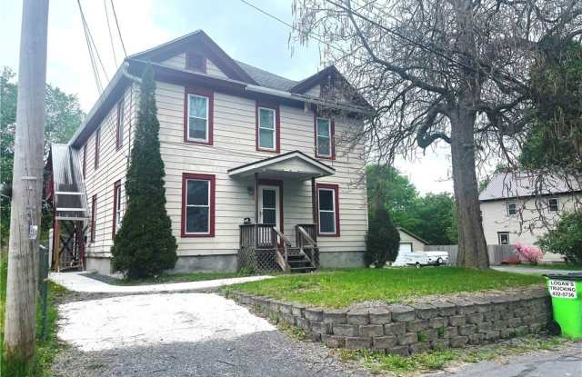 7 Wells Avenue