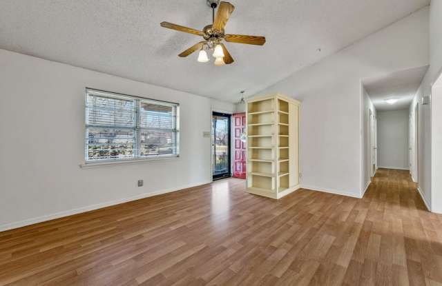 1080 West Park Street