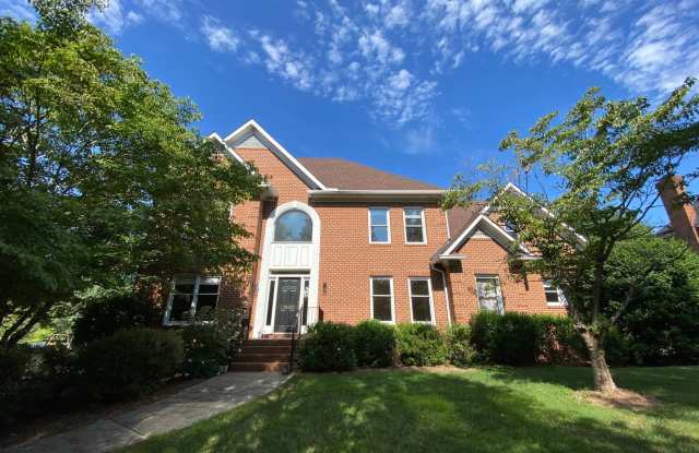 1800 Curraghmore Rd