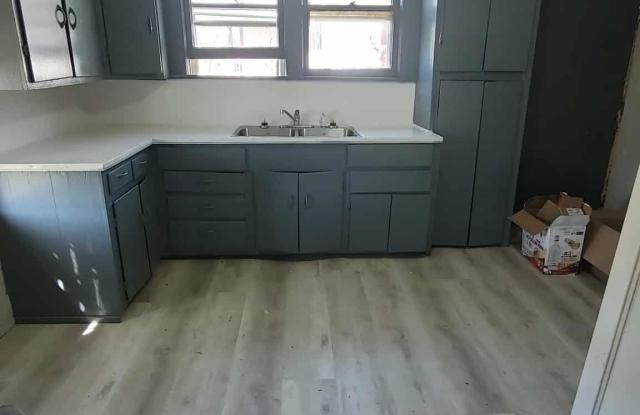 Photo of 201 E. Walnut Ave.