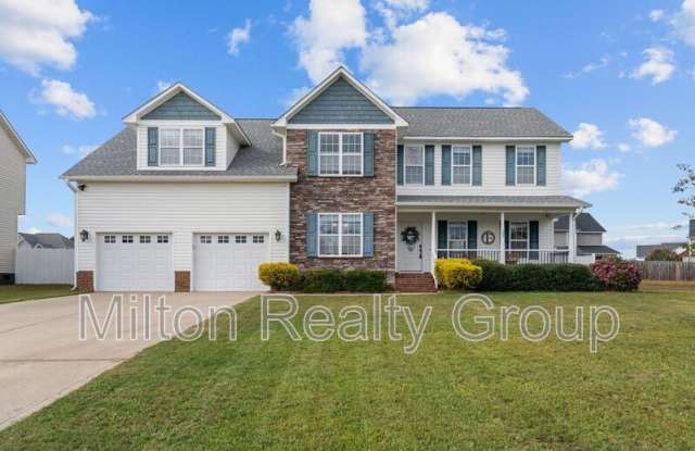 27 Hanson Ct