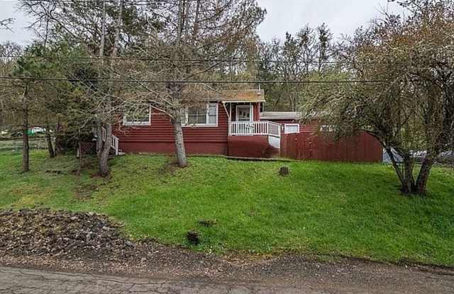 Photo of Cozy 3 Bedroom 2 Bath With Bonus Loft