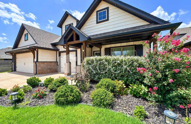 Spacious Craftsman Home on cul-de-sac
