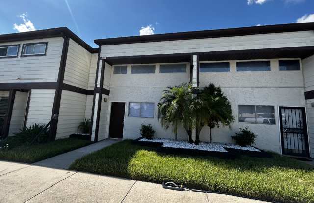 3954 Crayrich Cir