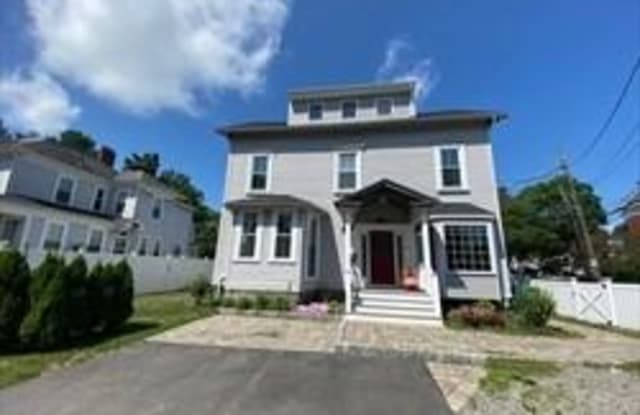 355 Walnut St. - 355 Walnut Street, Newton, MA 02460