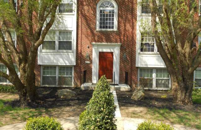 2024/2025 Loyola off-campus 2bd/1.5ba Condo Near Loyola  NDM! Available 6/9/24! photos photos