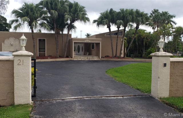 21 SW 129 Ave - 21 SW 129th Ave, Tamiami, FL 33184