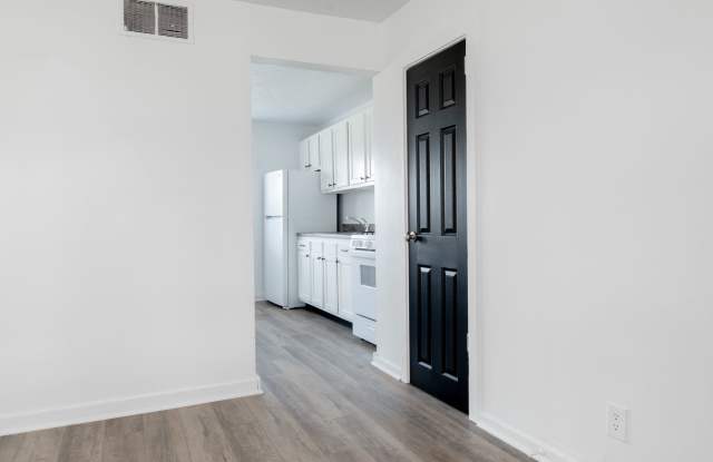 Coming Soon: Charming 3-Bedroom Townhouse in Scenic Hills Homes, Midland, PA