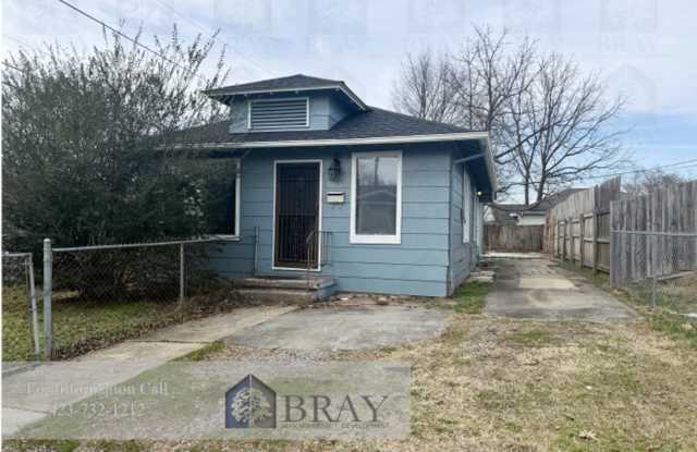 Recently Renovated Home with Fenced Yard in Kingsport