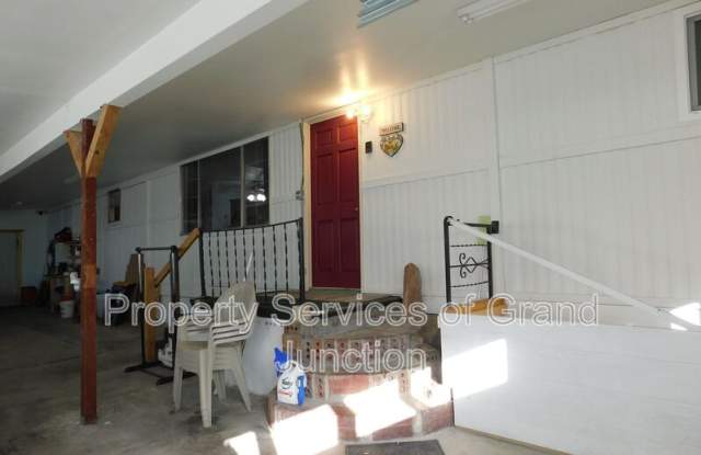 2954 1/2 Cedar Place