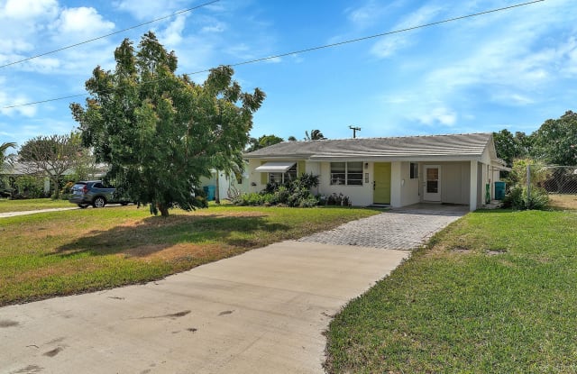 228 SW 6th Avenue - 228 Southwest 6th Avenue, Boynton Beach, FL 33435