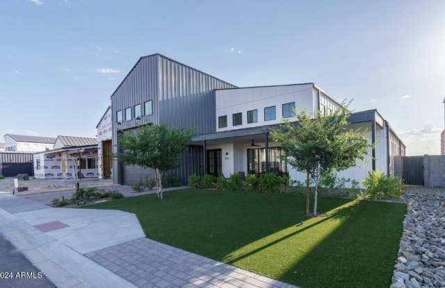 8504 S 10th Lane unit: 4