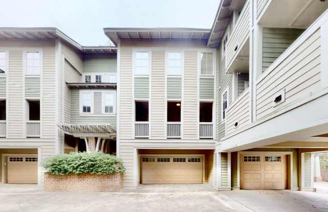 Photo of 1328 Ordermore Avenue #6